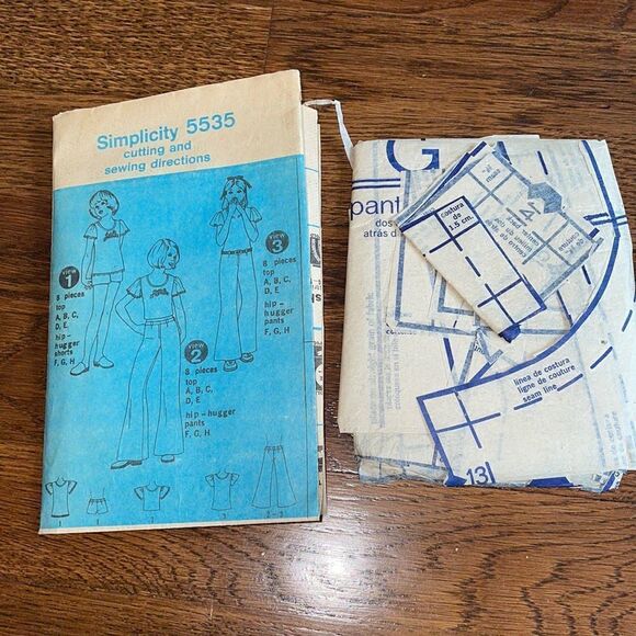 Vtg 1973 Simplicity girls’ top, hip hugger pants & shorts sewing pattern - Picture 4 of 4